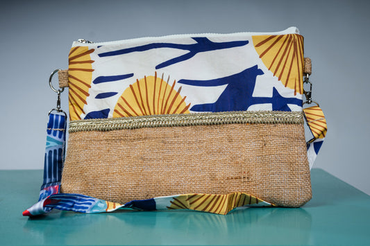 dancing melodies clutch